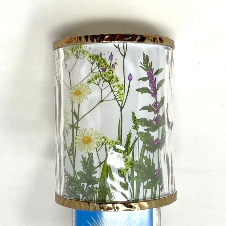 Floral Topper